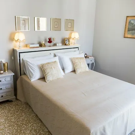 Konukevi Casa Dello Speziale 3*